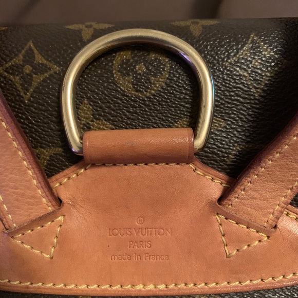 ‼️SOLD‼️Auth LV Montsouris MM - Picture 2 of 8
